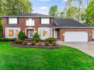 17 Boundbrook Ct, East Amherst, NY 14051