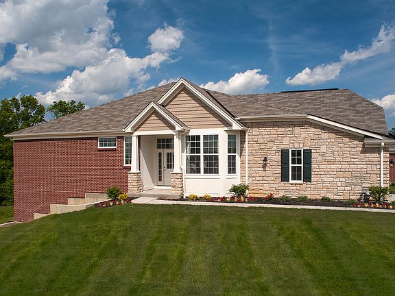 The Waverly B Exterior with bay window