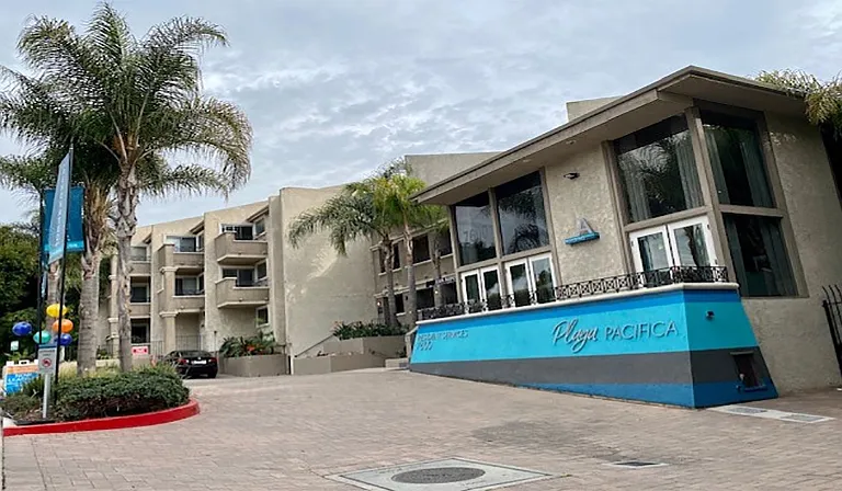 Playa Pacifica Apartments — Photo 13