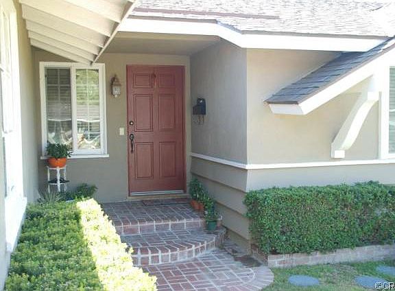 5th image of 2212 Victoria Dr