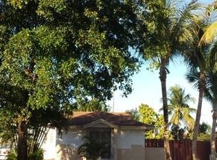 6281 NW 198th Ter, Hialeah, FL 33015