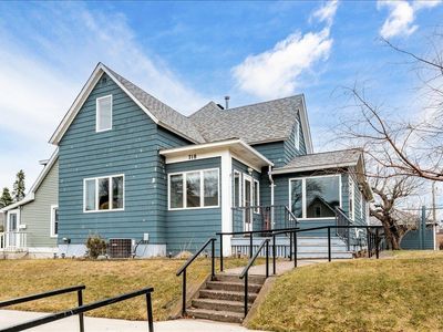 718 6th Ave, Two Harbors, MN, 55616