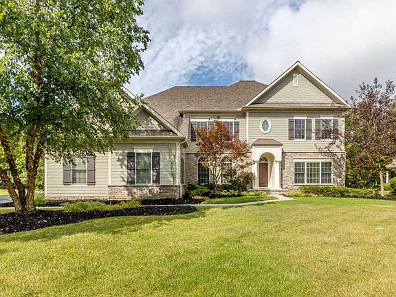 4th image of 10022 Macdonald Dr