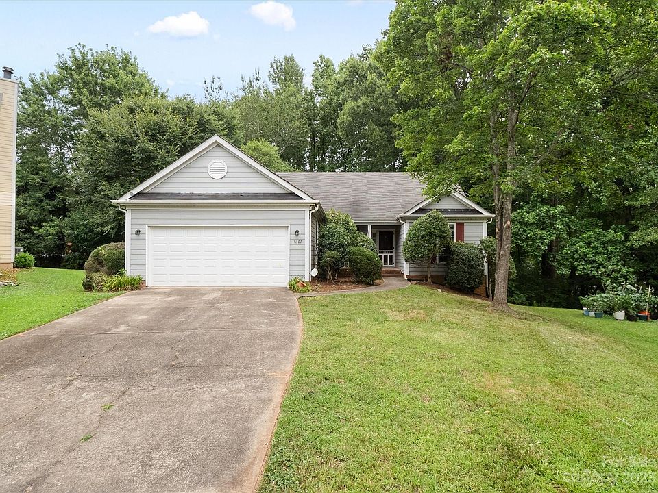 1st image of 8301 Houndstooth Dr