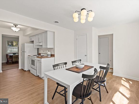 5th image of 7390 Patrick Rd