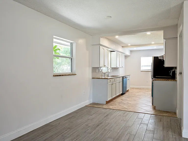7031 Delora Dr — Photo 6