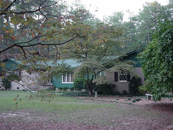 2nd image of 1660 Huckleberry Dr