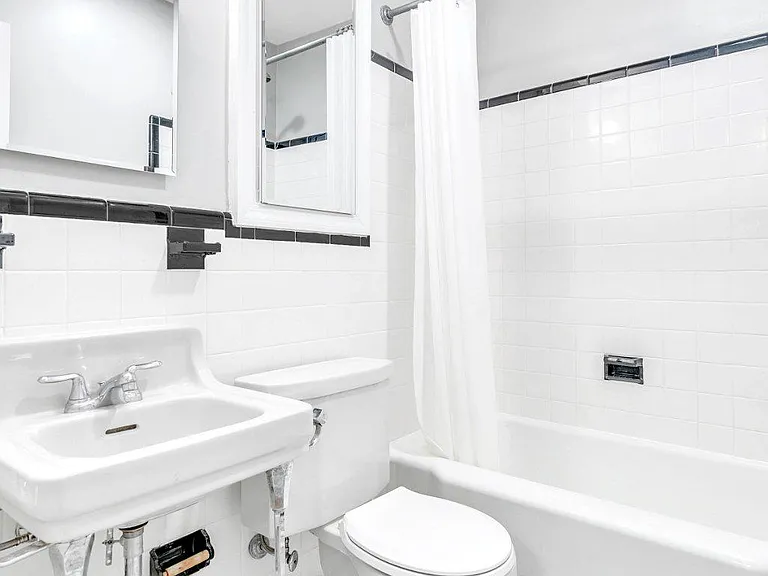 4306 Alton Pl NW — Photo 27