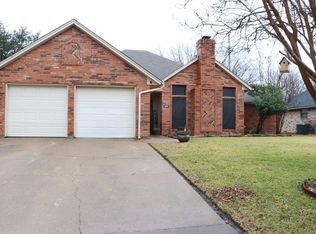 128 Sandlewood Ln, Burleson, TX 76028