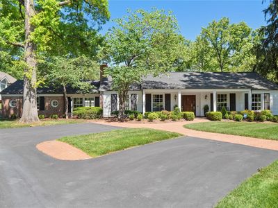 150 Dielman Rd, Saint Louis, MO, 63124