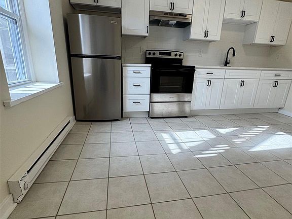 2nd image of 155 Main St #3