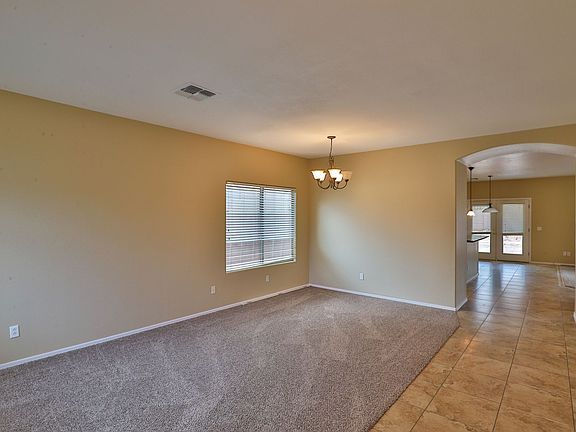 5th image of 44469 W Vineyard St