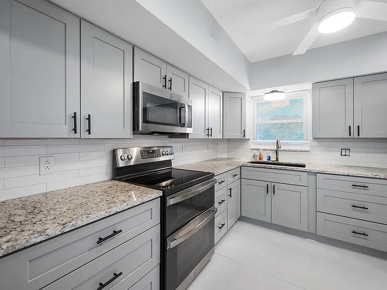2258 World Parkway Blvd W #40 — Photo 12