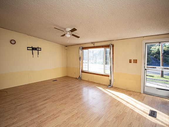 5th image of 192 John Boswell Rd