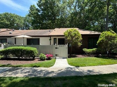337 Clubhouse Court #405, Coram, NY, 11727
