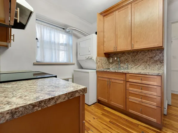 1615 Avenue I image 1 of 9