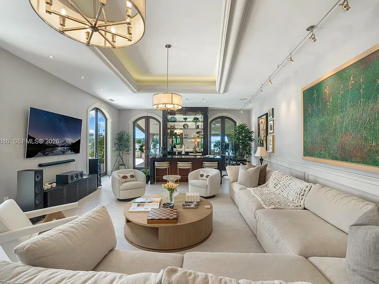 4 Palm Ave — Photo 17