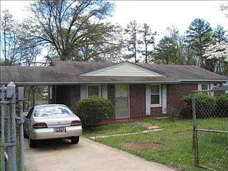 1st image of 231 W Castle Dr