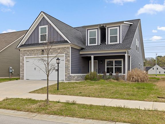 2nd image of 1046 Silverpine Dr