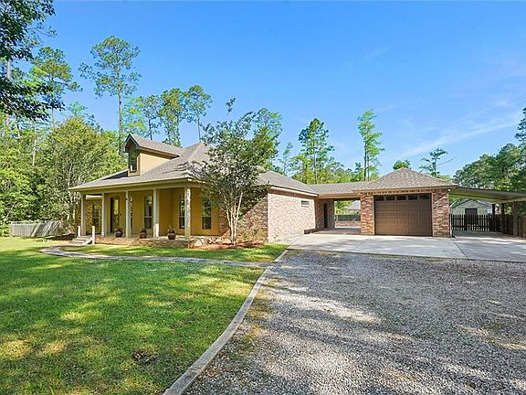 3rd image of 303 Lexington Dr