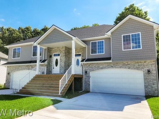 170 Whispering Pines Dr #36, Fenton, MI 48430