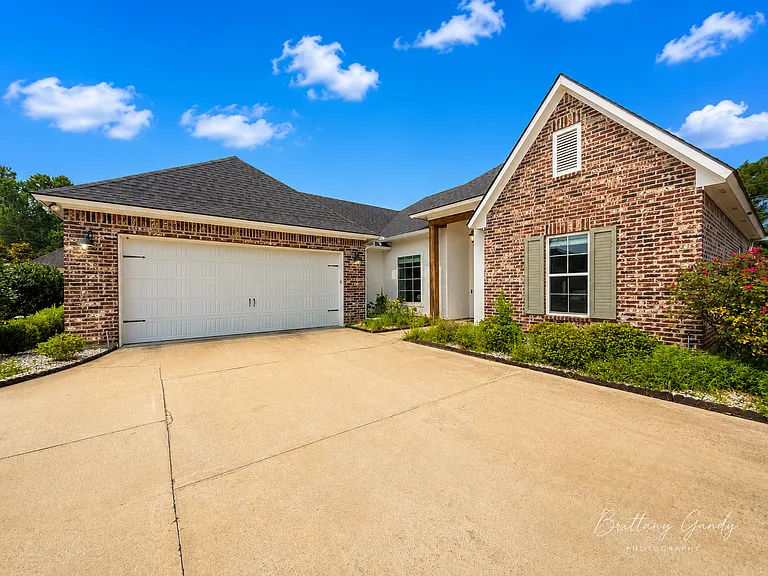 8820 Beau Chene Dr — Photo 9