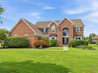 49032 Kennesaw Ct, Canton, MI 48187