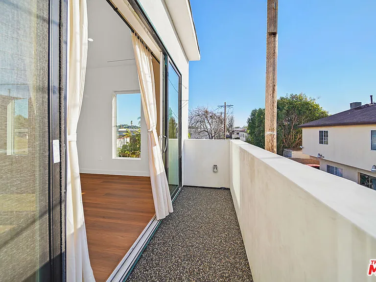 1907 S Corning St #1 — Photo 9