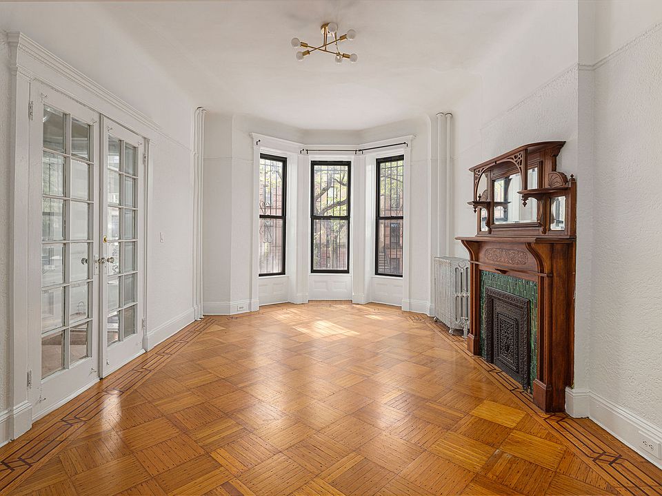 3 bed · 2 bath in Bedford-Stuyvesant, Brooklyn