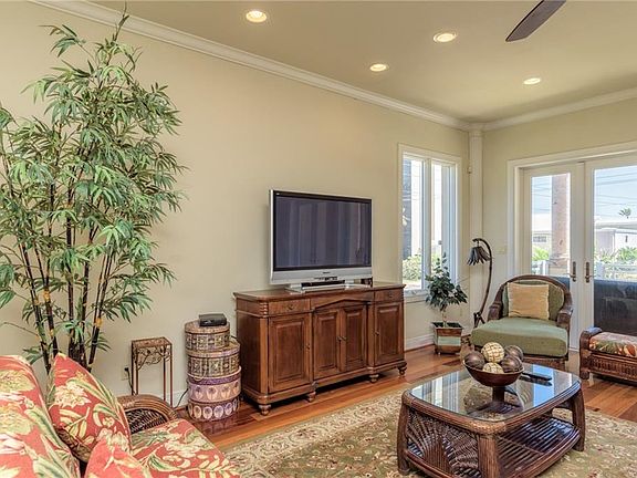 5th image of 2801 Gulf Blvd #C