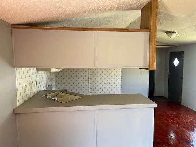 2nd image of 235 Lilac St #16