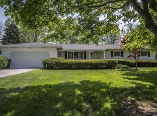 7866 New Albany Condit Rd, New Albany, OH 43081