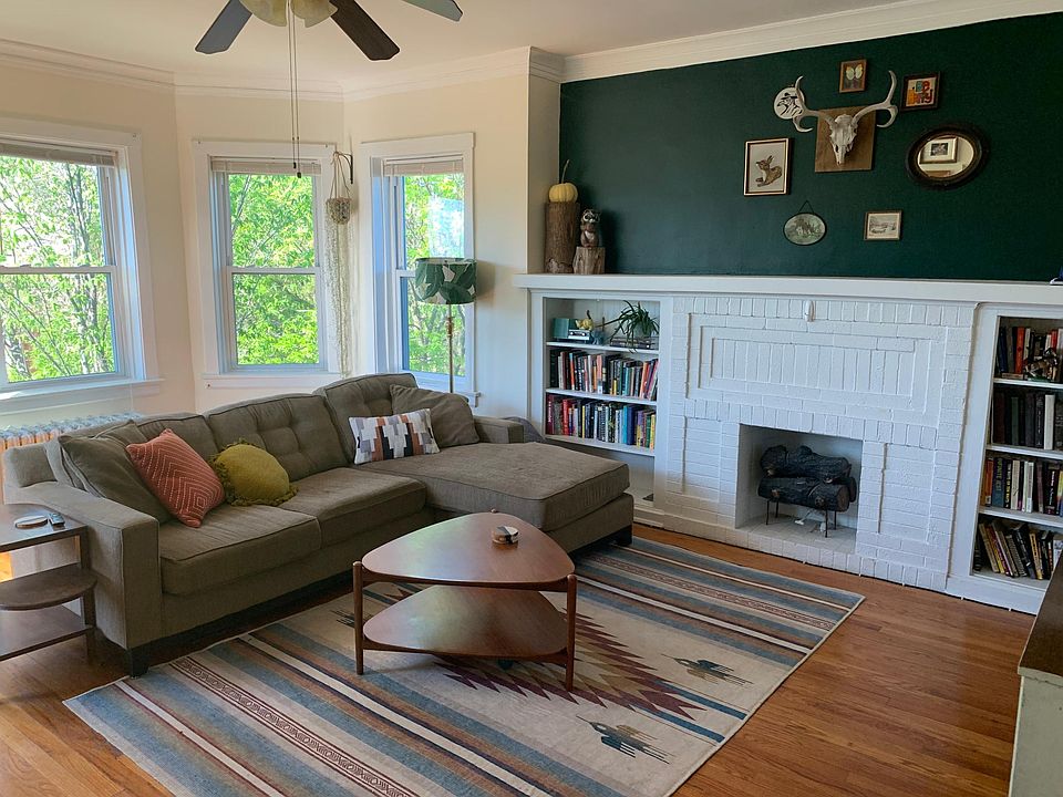 1st image of 3115 W Eastwood Ave #3