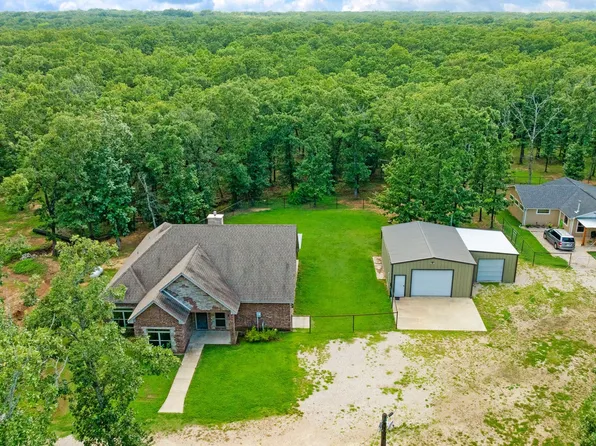 821 County Road 43830, Paris, TX 75462