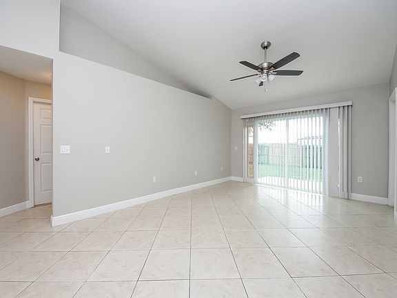 5th image of 3347 Kaleigh Ct