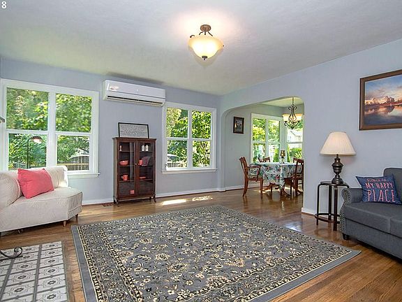 5th image of 1319 W Brown Ave