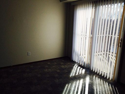 4th image of 3882 Camelot Dr SE