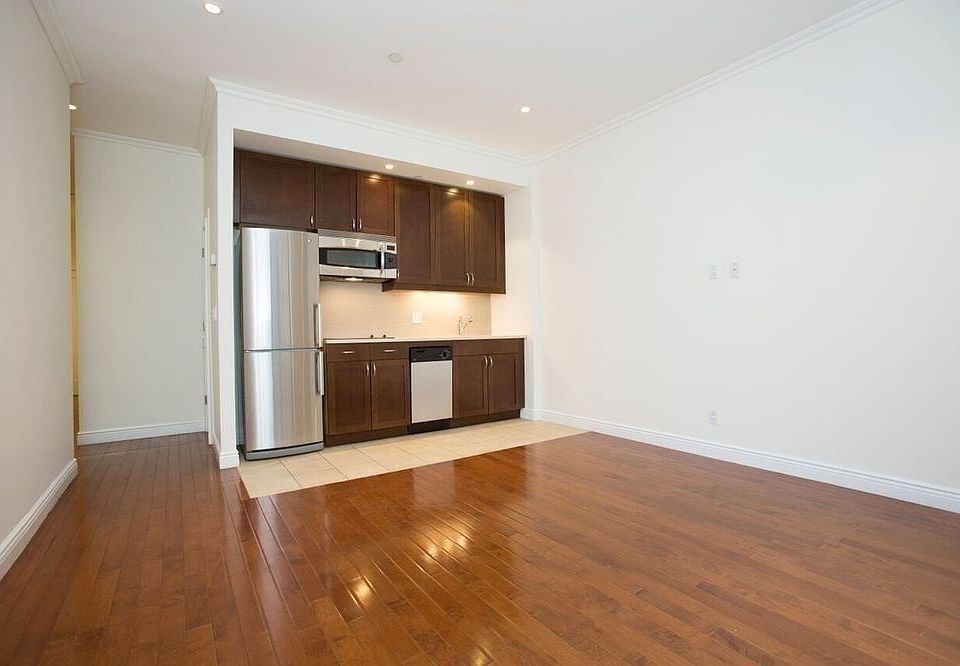 1st image of 488 7th Ave APT 2C