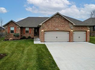 4428 E Kentbrook Dr, Springfield, MO 65802