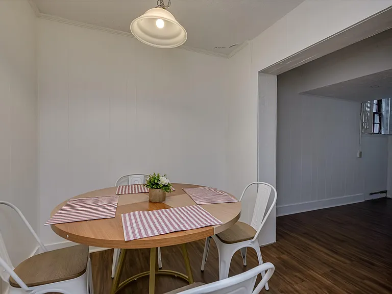 714 Hickman Rd — Photo 55