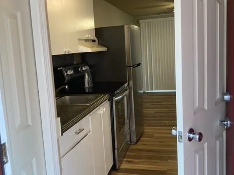 Churchill Village Apartments — Photo 13