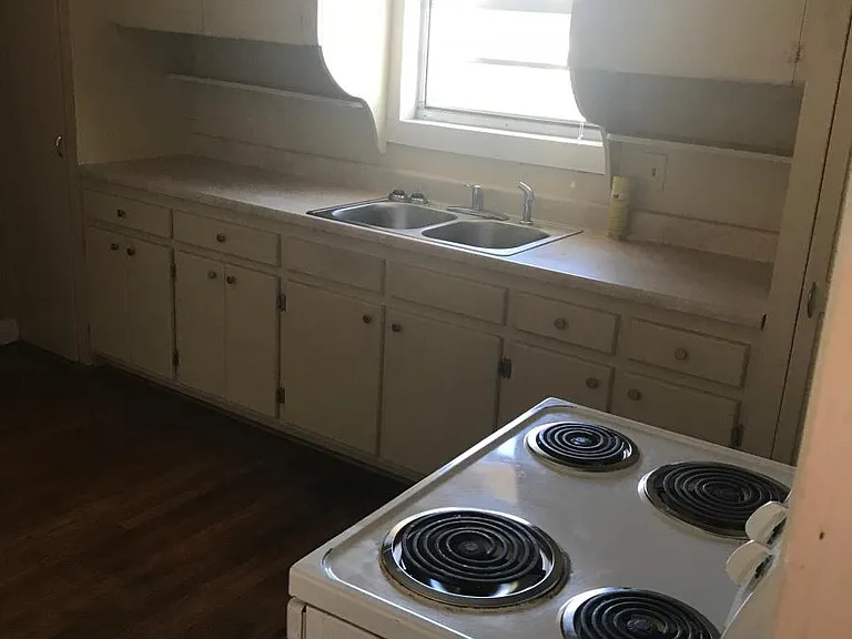 104 Thelma Dr #2 — Photo 7