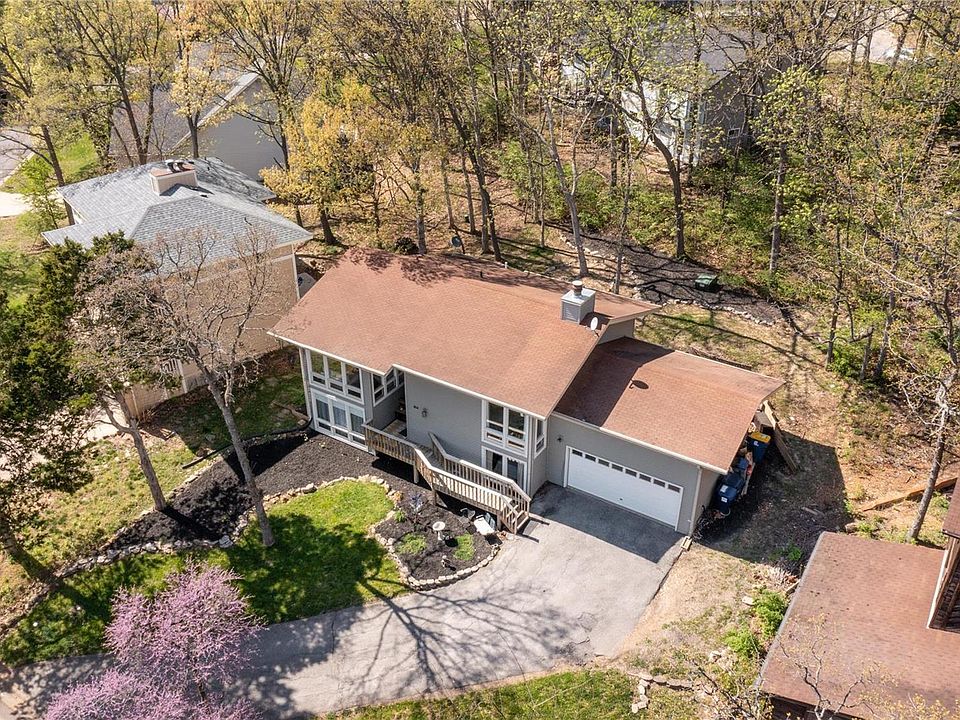 814 Edgewood Dr, Lake Saint Louis, MO 63367 Zillow