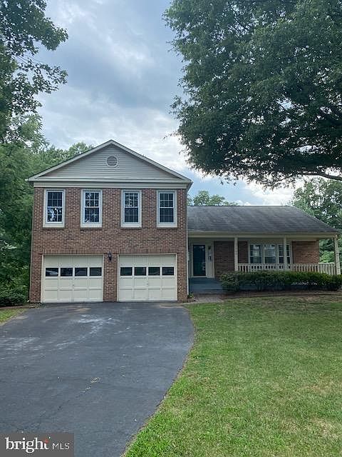 1st image of 3304 Tuckaway Ct