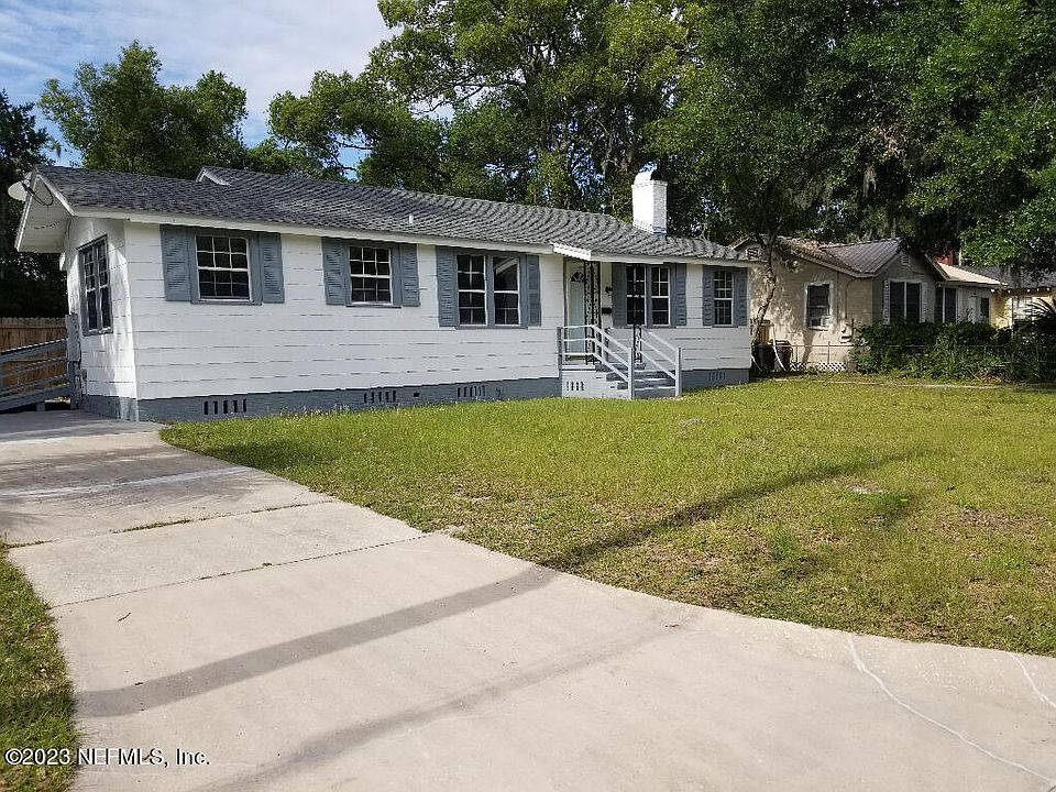 1st image of 419 W 63RD Street