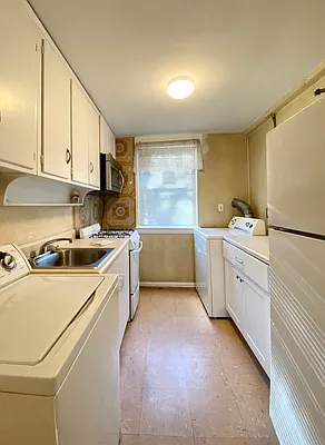 Rented by (LEGACY NOT ACTIVE) DiGiulio Group Real Estate, LLC | media 35