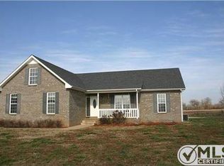 4537 Pineywoods Rd, Adams, TN 37010