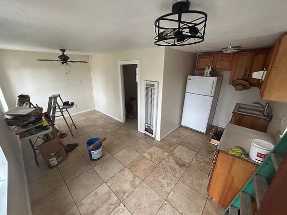 4th image of 5277 37th St