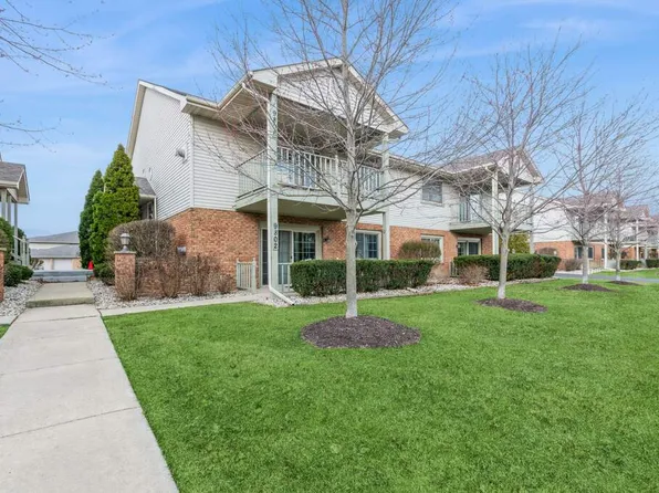 9802 Parkway Dr Unit 9802, Highland, IN 46322