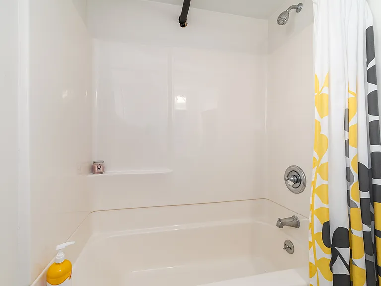2225 Albion St — Photo 33